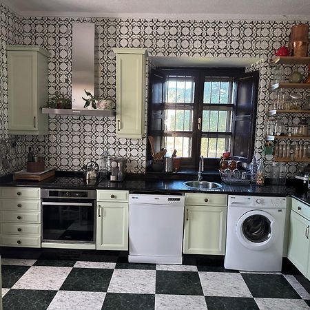 Villa La Casona De Barganaz à Santiago Del Monte Extérieur photo